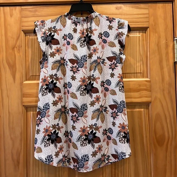Ann Taylor LOFT Boho Floral Ruffle Split Neck Shell Blouse - Picture 6 of 8